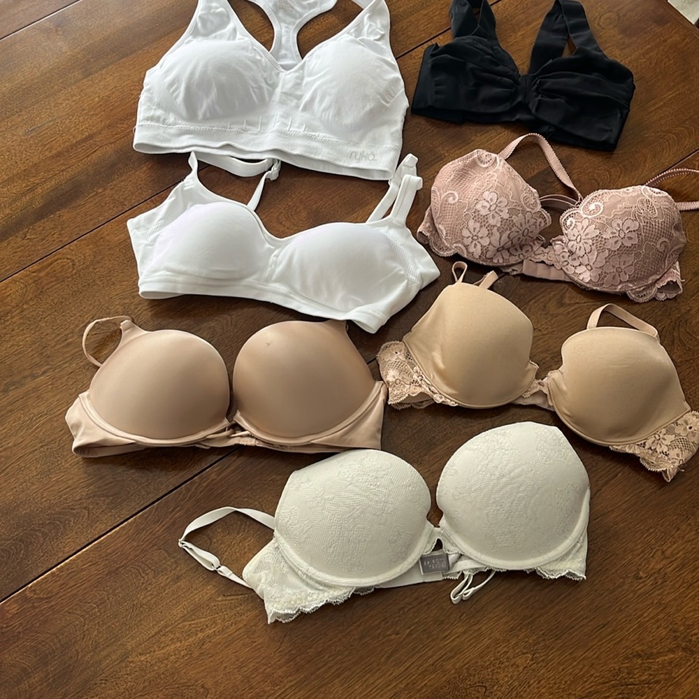 Bundle Of Bras 34B